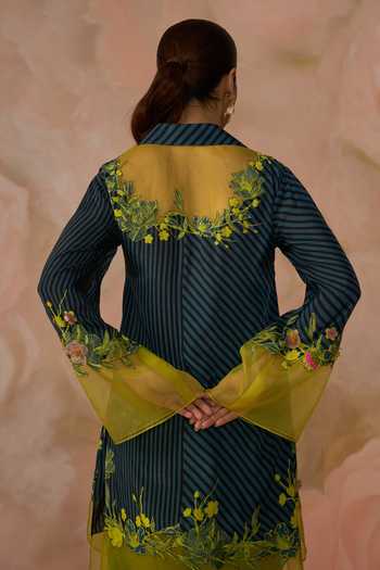 Kahani Lush_Blue Silk, Cotton Collared, Yes Hand Embroidered Kurta And Pant Set _at_Aza_Fashions