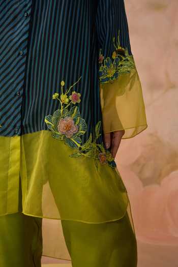 Buy_Kahani Lush_Blue Silk, Cotton Collared, Yes Hand Embroidered Kurta And Pant Set 