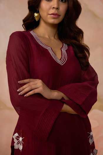 Kahani Lush_Wine Chanderi V-neck, Yes Hand Embroidered Kurta And Pant Set _at_Aza_Fashions