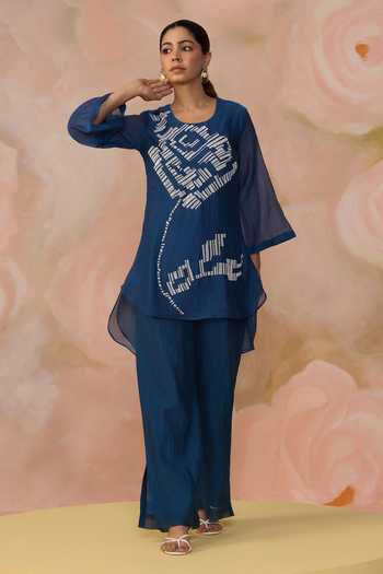 Kahani Lush Hand Embroidered Chanderi Kurta & Pant Set 