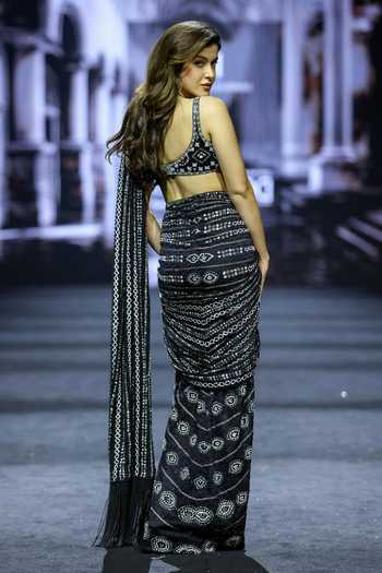 Ritika Mirchandani Grace Pre-Draped Saree & Blouse Set 