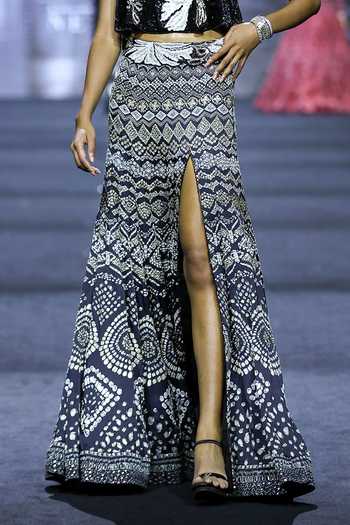 Ritika Mirchandani_Black Satin, Net Square Neck Camellia Sleeveless Top And Skirt Set _Online_at_Aza_Fashions