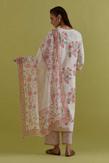 Shop Upavita Off White Cotton, Chanderi Round Neck, Yes Floral Print Kurta Set at Aza Fashions Shop_Upavita_Off White Cotton, Chanderi Round Neck, Yes Floral Print Kurta Set _at_Aza_Fashions