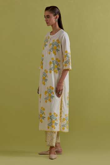 Buy Upavita Off White Cotton, Chanderi Round Neck Floral Print Kurta Set Online at Aza Fashions Buy_Upavita_Off White Cotton, Chanderi Round Neck Floral Print Kurta Set _Online_at_Aza_Fashions