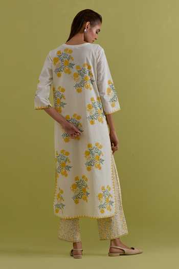 Shop Upavita Off White Cotton, Chanderi Round Neck Floral Print Kurta Set at Aza Fashions Shop_Upavita_Off White Cotton, Chanderi Round Neck Floral Print Kurta Set _at_Aza_Fashions