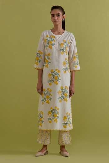 Shop Upavita Off White Cotton, Chanderi Round Neck Floral Print Kurta Set Online at Aza Fashions Shop_Upavita_Off White Cotton, Chanderi Round Neck Floral Print Kurta Set _Online_at_Aza_Fashions