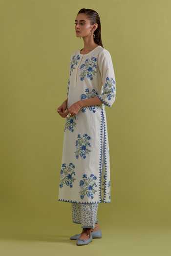 Upavita Off White Cotton, Chanderi Round Neck Floral Hand Block Print Kurta Set Online at Aza Fashions Upavita_Off White Cotton, Chanderi Round Neck Floral Hand Block Print Kurta Set _Online_at_Aza_Fashions