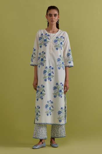 Shop Upavita Off White Cotton, Chanderi Round Neck Floral Hand Block Print Kurta Set Online at Aza Fashions Shop_Upavita_Off White Cotton, Chanderi Round Neck Floral Hand Block Print Kurta Set _Online_at_Aza_Fashions
