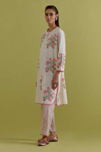 Upavita_Off White Cotton, Chanderi Round Neck, Yes Hand Block Print Kurta Set _Online_at_Aza_Fashions