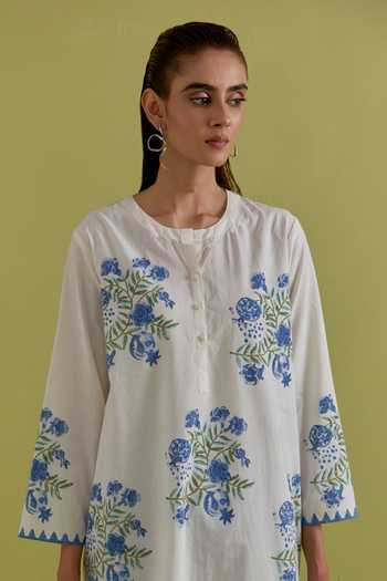 Upavita Off White Cotton, Chanderi Round Neck Hand Block Print Kurta Set at Aza Fashions Upavita_Off White Cotton, Chanderi Round Neck Hand Block Print Kurta Set _at_Aza_Fashions