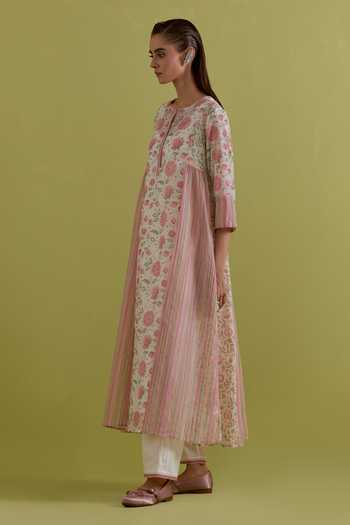 Upavita_Off White Cotton, Chanderi Round Neck, Yes Hand Block Print Kurta Set _at_Aza_Fashions