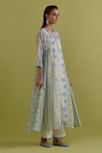 Upavita_Off White Cotton, Chanderi Round Neck Floral Print Kurta Set _Online_at_Aza_Fashions