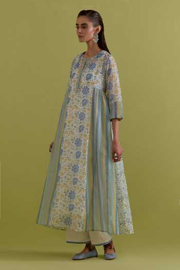 Buy_Upavita_Off White Cotton, Chanderi Round Neck Floral Print Kurta Set _Online_at_Aza_Fashions