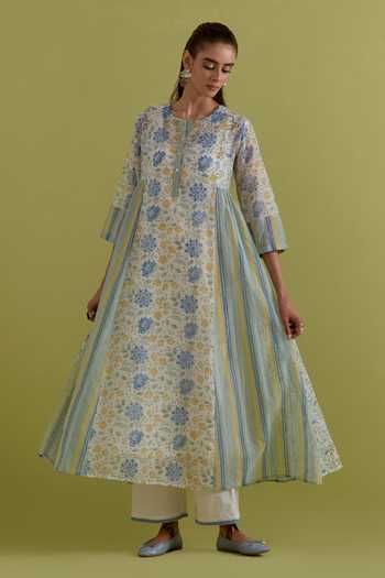 Shop_Upavita_Off White Cotton, Chanderi Round Neck Floral Print Kurta Set _Online_at_Aza_Fashions