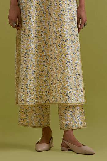 Buy_Upavita_Green Cotton, Chanderi Round Neck Floral Hand Block Print Kurta Set 