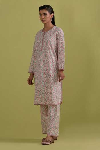 Buy_Upavita_Pink Cotton, Chanderi Round Neck Floral Print Kurta Set _Online_at_Aza_Fashions