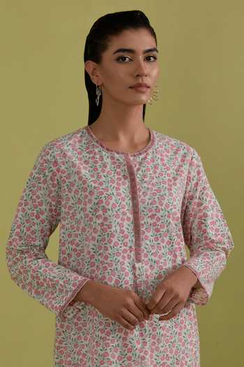 Buy_Upavita_Pink Cotton, Chanderi Round Neck Floral Print Kurta Set 