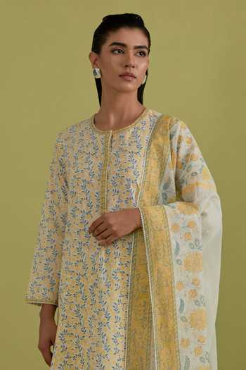 Shop_Upavita_Green Cotton, Chanderi Round Neck Hand Block Print Kurta Set _Online_at_Aza_Fashions