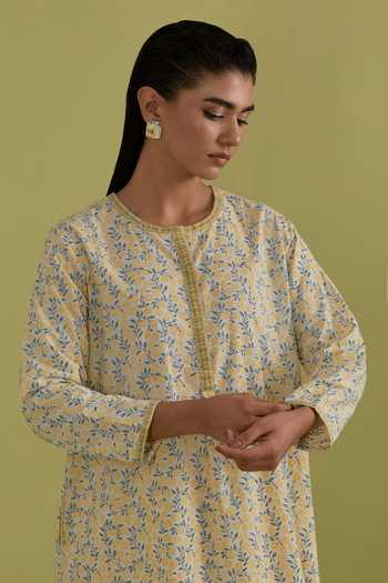 Buy_Upavita_Green Cotton, Chanderi Round Neck Hand Block Print Kurta Set 