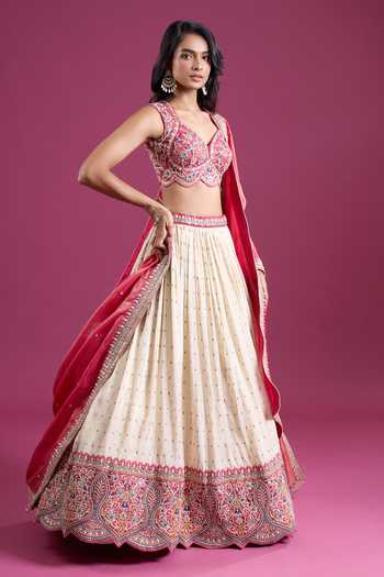 Shop_Samyukta Singhania_Cream Jacquard, Tissue Sweetheart Neck Sequins Embroidered Lehenga Set 