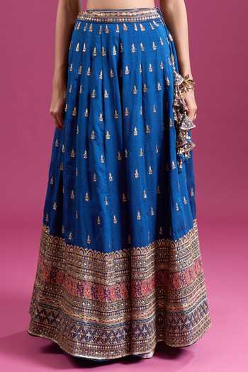 Samyukta Singhania_Blue Silk, Chinon Sweetheart Neck Sequinned And Zari Embroidered Lehenga Set _at_Aza_Fashions