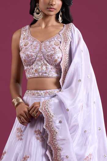 Samyukta Singhania_Purple Tissue Sweetheart Neck Sequinned And Zari Embroidered Lehenga Set _at_Aza_Fashions