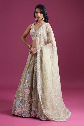Samyukta Singhania_Green Tissue Sweetheart Neck Sequinned And Zari Embroidered Lehenga Set _Online_at_Aza_Fashions