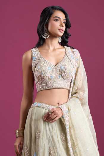 Samyukta Singhania_Green Tissue Sweetheart Neck Sequinned And Zari Embroidered Lehenga Set _at_Aza_Fashions