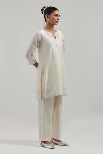 Shop_Kora_Off White Silk, Chanderi, Cotton Round Neck Sequin Work Kurta Set _Online_at_Aza_Fashions