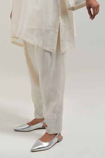 Shop_Kora_Off White Silk, Chanderi, Cotton Round Neck Embroidered Kurta Set _Online_at_Aza_Fashions