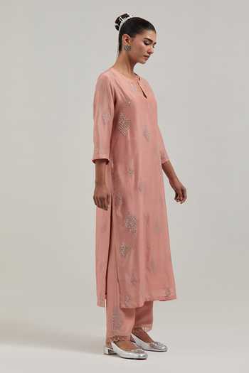 Kora_Peach Silk, Chanderi, Cotton Split V-neck Kurta And Pant Set _Online_at_Aza_Fashions