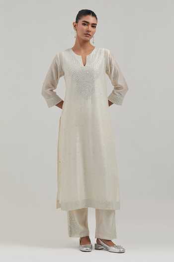 Buy_Kora_Off White Silk, Chanderi, Cotton Round Neck Kurta Set _Online_at_Aza_Fashions