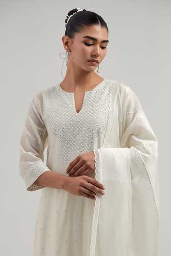 Buy_Kora_Off White Silk, Chanderi, Cotton Round Neck Kurta Set 