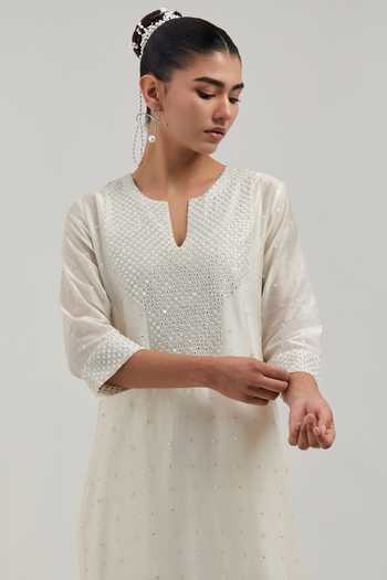 Shop_Kora_Off White Silk, Chanderi, Cotton Round Neck Kurta Set 