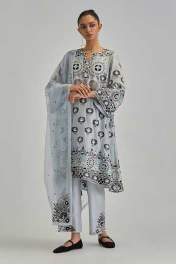 Kora Embroidered Silk Chanderi Kurta & Pant Set 