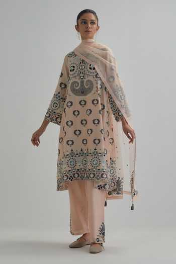Kora Floral Motif Kurta Set 