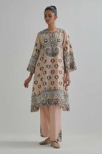 Shop_Kora_Pink Silk, Chanderi, Cotton Split V-neck Floral Motif Kurta Set _Online_at_Aza_Fashions
