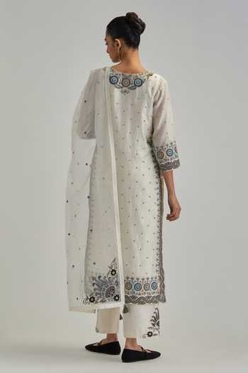 Kora_Off White , Chanderi, Cotton, Organza Split V-neck Kurta Set _Online_at_Aza_Fashions