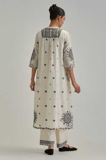 Kora Embroidered Kurta & Pant Set 