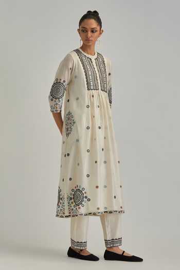 Shop_Kora_Off White Silk, Chanderi, Cotton Mandarin Collar, Embroidered Kurta And Pant Set _Online_at_Aza_Fashions