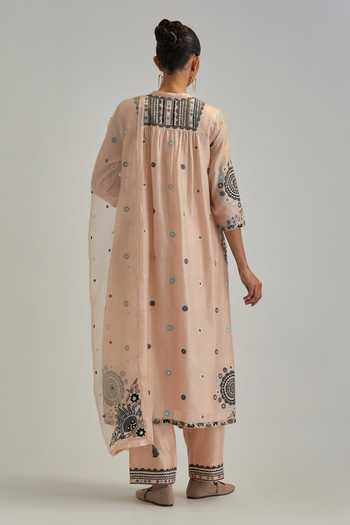 Kora_Pink Silk, Chanderi, Cotton Mandarin Collar Applique Kurta Set _Online_at_Aza_Fashions