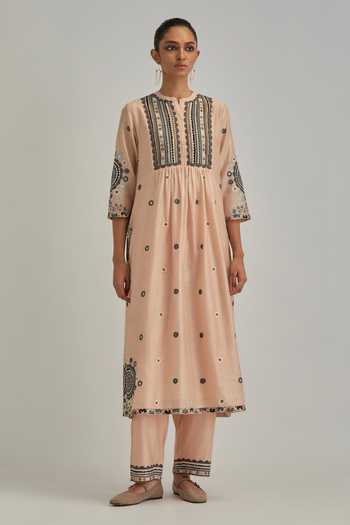 Shop_Kora_Pink Silk, Chanderi, Cotton Mandarin Collar Applique Kurta Set _Online_at_Aza_Fashions