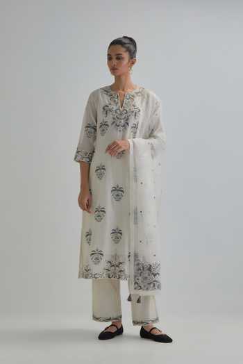 Kora Floral Butti Pattern Kurta Set 