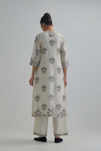 Kora Floral Butti Pattern Kurta Set 