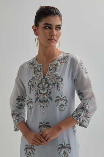 Buy_Kora_Blue Silk, Chanderi, Cotton, Organza Split V-neck Floral Butti Pattern Kurta Set 