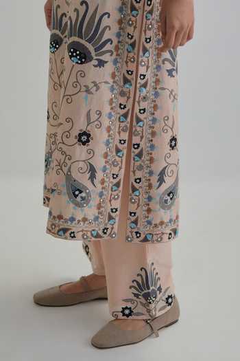 Buy_Kora_Pink , Chanderi, Cotton, Organza Split V-neck Applique Kurta Set 