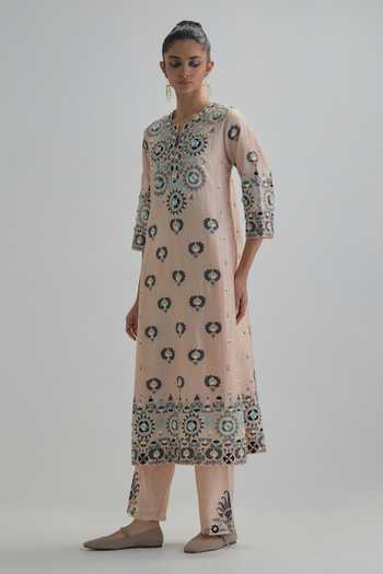 Kora_Pink , Chanderi, Cotton, Organza Split V-neck Kurta Set _Online_at_Aza_Fashions