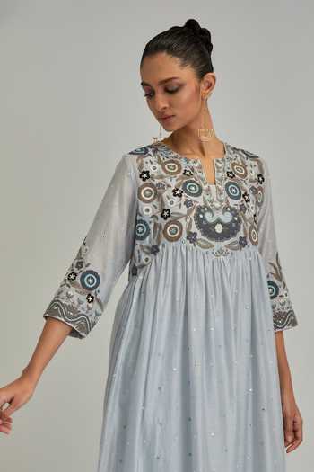 Buy Kora Blue , Chanderi, Cotton, Organza Split V-neck Embroidered Anarkali Set Buy_Kora_Blue , Chanderi, Cotton, Organza Split V-neck Embroidered Anarkali Set