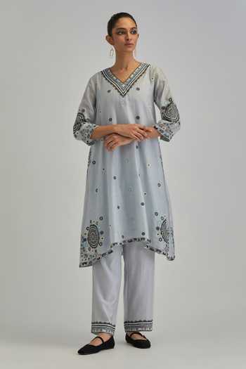 Kora_Blue Silk, Chanderi, Cotton, Organza V-neck, Yes Embroidered Kurta Set _Online_at_Aza_Fashions
