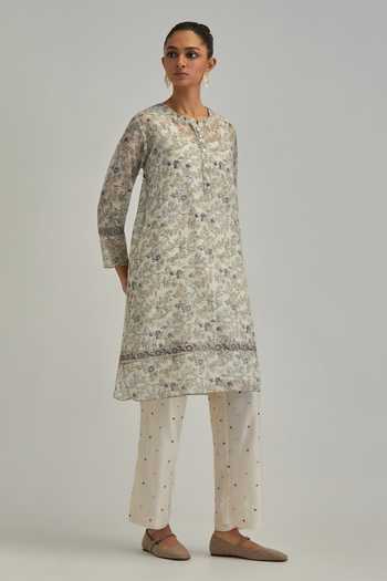 Shop_Kora_Off White Silk, Chanderi, Cotton Round Neck Print Kurta Set _Online_at_Aza_Fashions